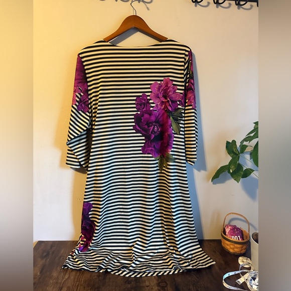 102. Shelby & Palmer Dress - Picture 5 of 8